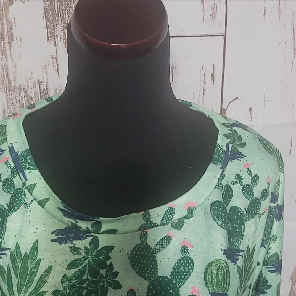 L&B Western Cactus LS top - Picture 2 of 4